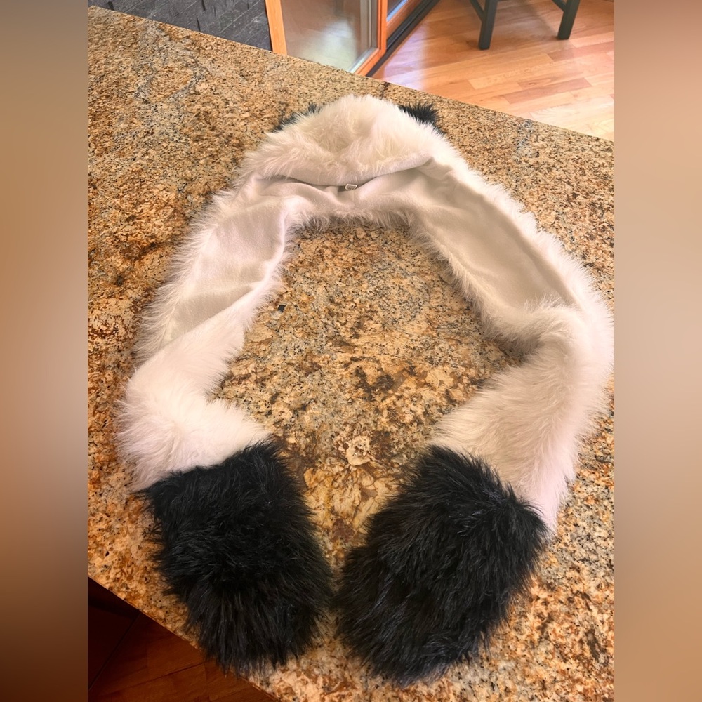Six Flags Exclusive Panda Hood Scarf with Paw Mittens